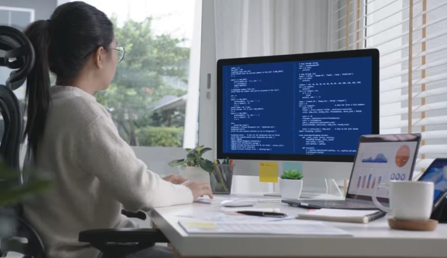 掇刀区企业数字化解决方案:机器学习赋能商业模式升级的核心路径